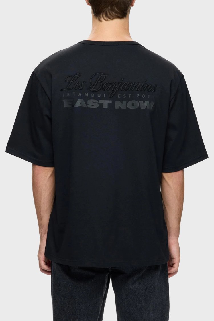 Les Benjamins Sırtta Logo Detaylı Pamuklu Regular Fit Bisiklet Yaka Erkek T Shirt LB25FWCLAMUTS-404 SİYAH - Les Benjamins (1)