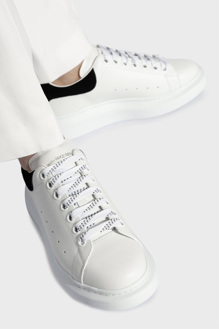McQueen Kalın Tabanlı Deri Sneaker Kadın Ayakkabı 553770WIEF1 9061 BEYAZ-SİYAH - McQueen (1)