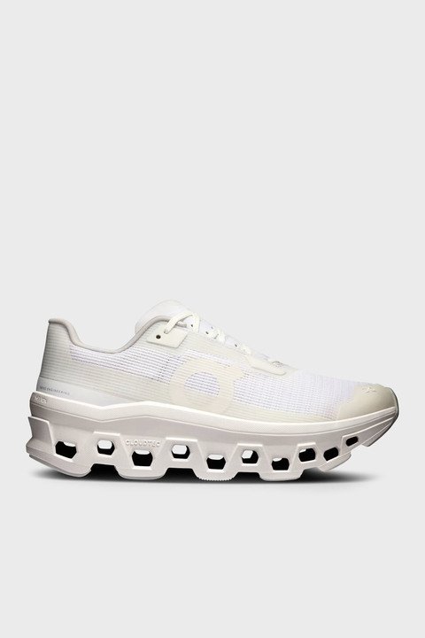On Running Delikli Taban Detaylı Sneaker Kadın Ayakkabı 3WF10491200 Beyaz - On