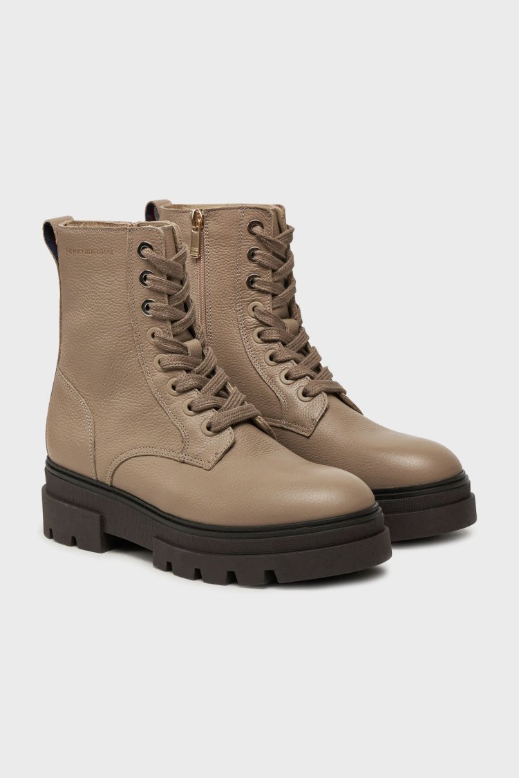 Tommy Hilfiger Deri Logolu Kadın Bot FW0FW08160 AEG BEJ - Tommy Hilfiger (1)