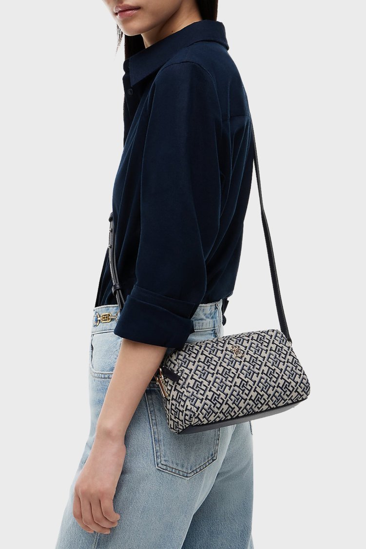 Tommy Hilfiger Jakarlı Ayarlanabilir Askılı Kadın Çanta AW0AW18864 0GY Mavi - Tommy Hilfiger (1)