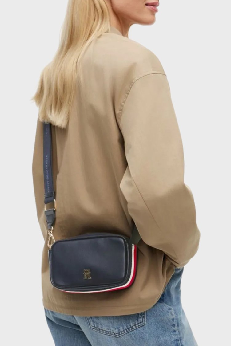 Tommy Hilfiger Logolu Çıkarılabilir Askılı Kadın Çanta AW0AW18741 DW6 Lacivert - Tommy Hilfiger (1)