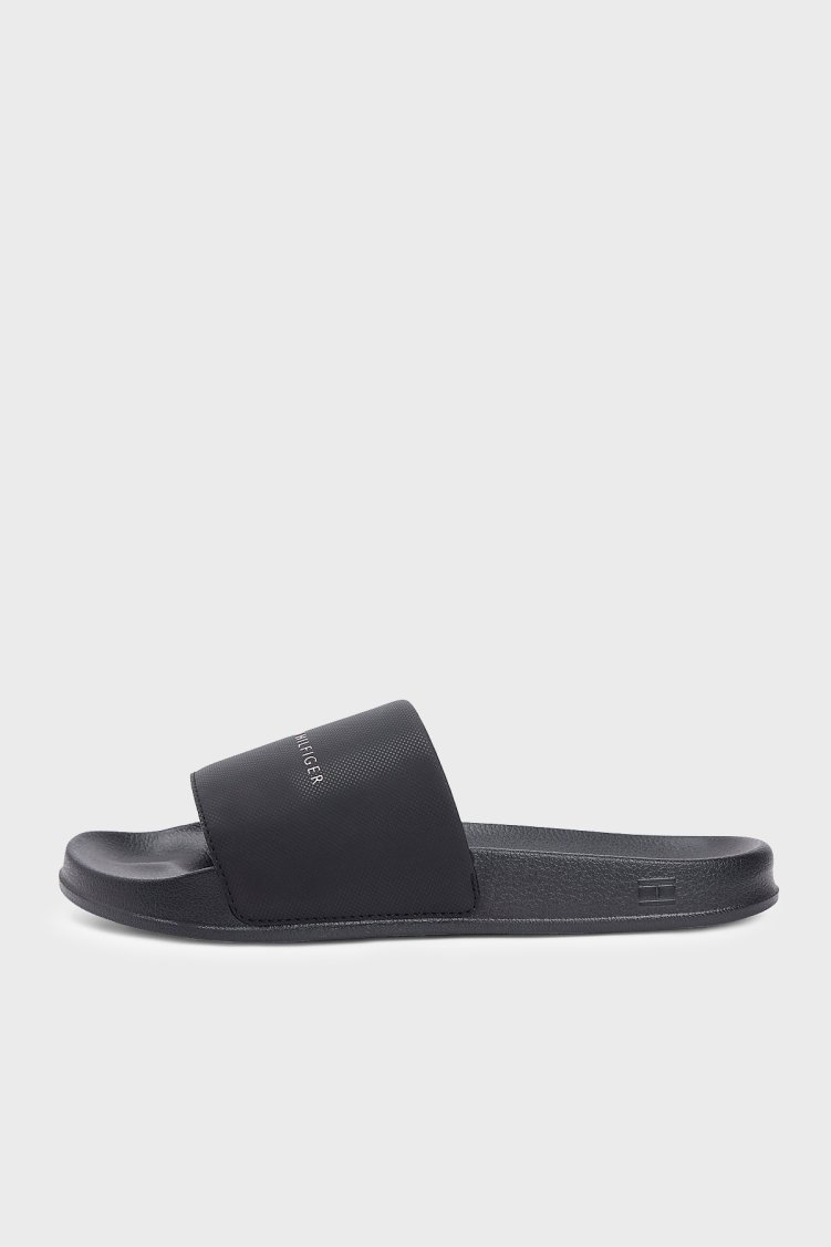 Tommy Hilfiger Logolu Erkek Terlik FM0FM05799 BDS SİYAH - Tommy Hilfiger (1)
