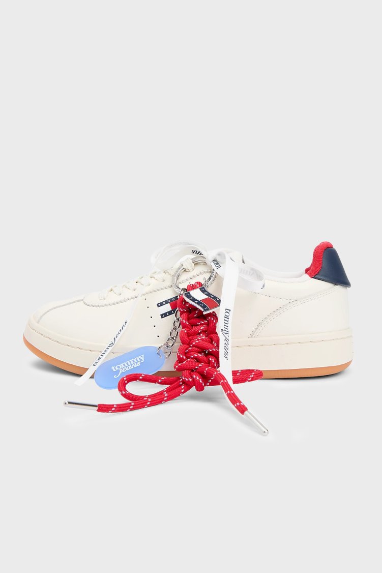 Tommy Jeans Deri Logolu Charm Detaylı Sneaker Kadın Ayakkabı EN0EN03032 0K8 Fil Dişi - Tommy Jeans (1)