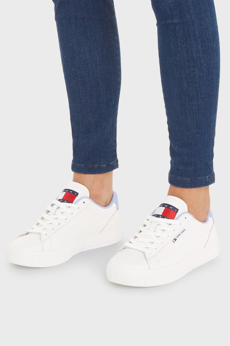 Tommy Jeans Deri Logolu Sneaker Kadın Ayakkabı EN0EN02508 C12 BEYAZ-AÇIK MAVİ - Tommy Jeans (1)