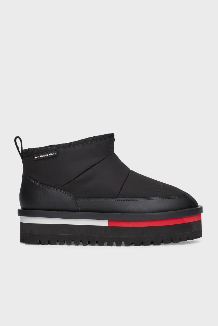 Tommy Jeans Kapitoneli Tırtıklı Platform Taban Kısa Kadın Bot EN0EN02689 BDS SİYAH - Tommy Jeans
