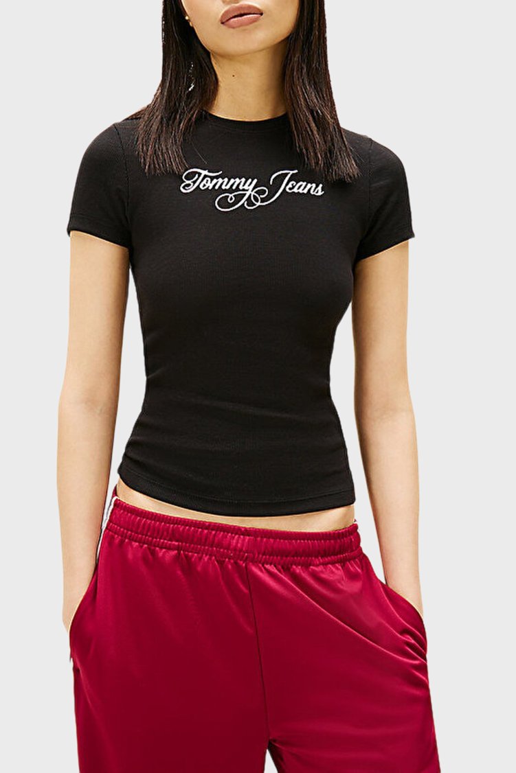Tommy Jeans Logolu Pamuklu Bisiklet Yaka Kadın T Shirt DW0DW21838 BDS SİYAH - Tommy Jeans
