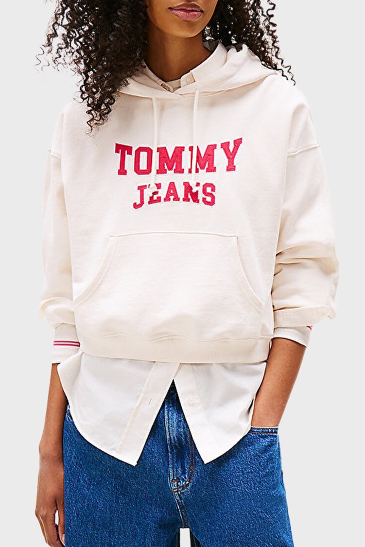 Tommy Jeans Pamuklu Boxy Fit Kapüşonlu Logolu Kadın Sweat DW0DW21598 YBH BEYAZ - Tommy Jeans