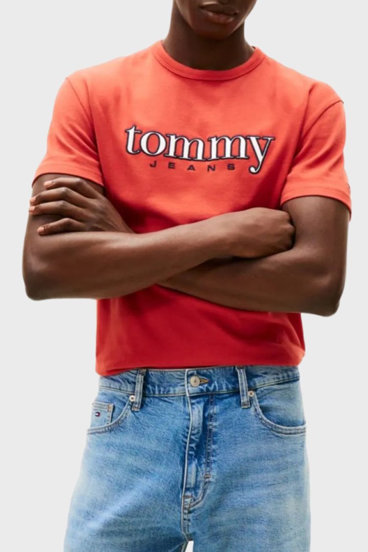 Tommy Jeans Pamuklu Regular Fit Logolu Bisiklet Yaka Erkek T Shirt DM0DM22719 XL0 KIRMIZI - Tommy Jeans