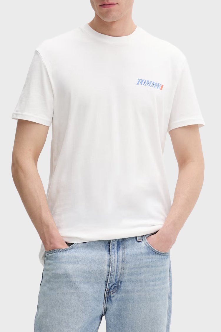 Tommy Jeans Pamuklu Sırt Baskılı Regular Fit Bisiklet Yaka Erkek T Shirt DM0DM22547 YBL BEYAZ - Tommy Jeans