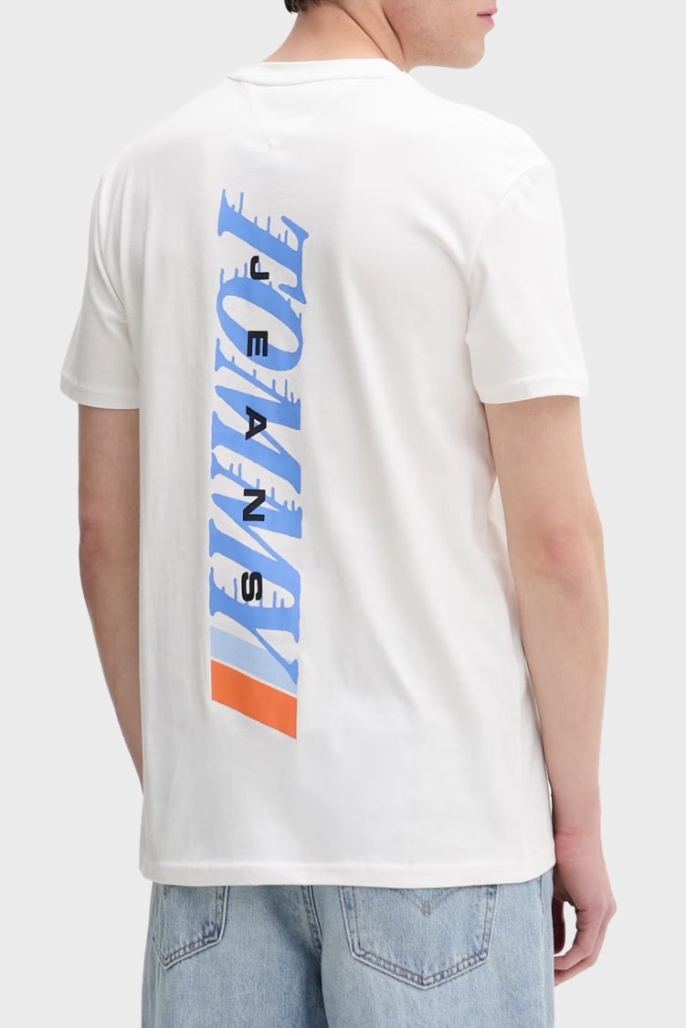 Tommy Jeans Pamuklu Sırt Baskılı Regular Fit Bisiklet Yaka Erkek T Shirt DM0DM22547 YBL BEYAZ - Tommy Jeans (1)