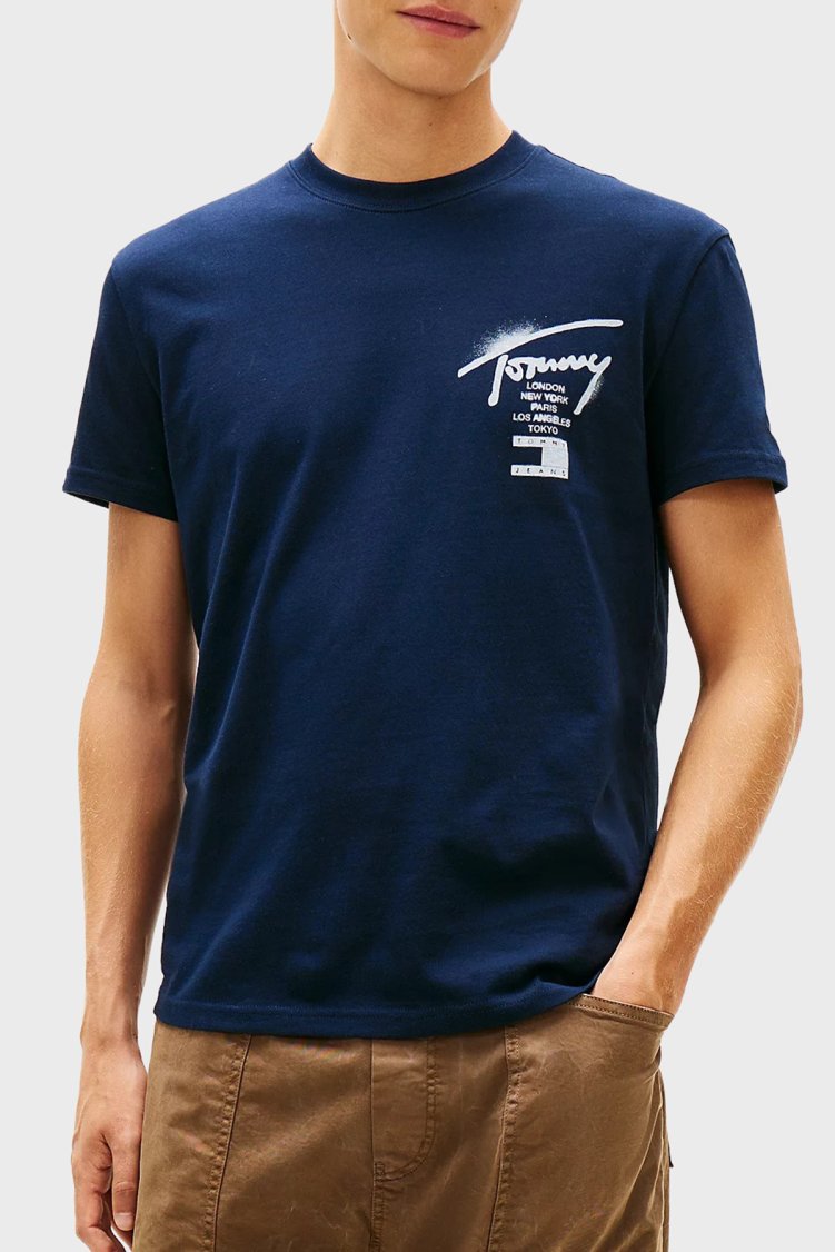 Tommy Jeans Sırt Baskılı Pamuklu Regular Fit Bisiklet Yaka Erkek T Shirt DM0DM22553 C1G LACİVERT - Tommy Jeans
