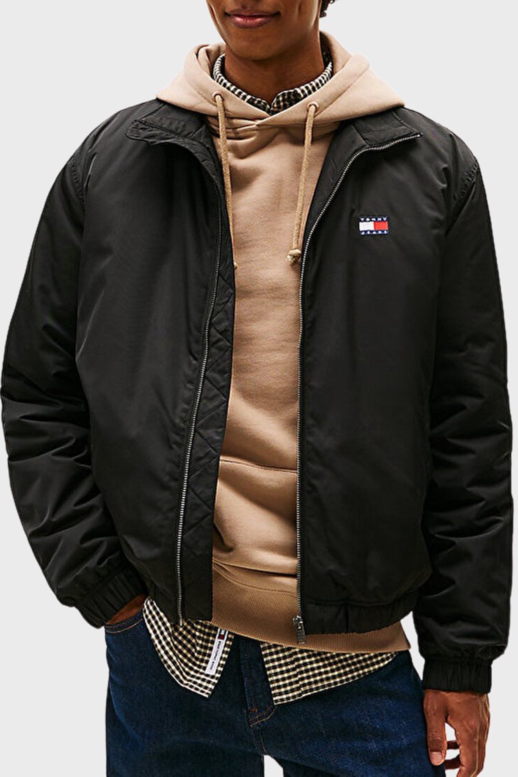 Tommy Jeans Su İtici Relaxed Fit Dik Yaka Logolu Erkek Mont DM0DM21936 BDS SİYAH - Tommy Jeans